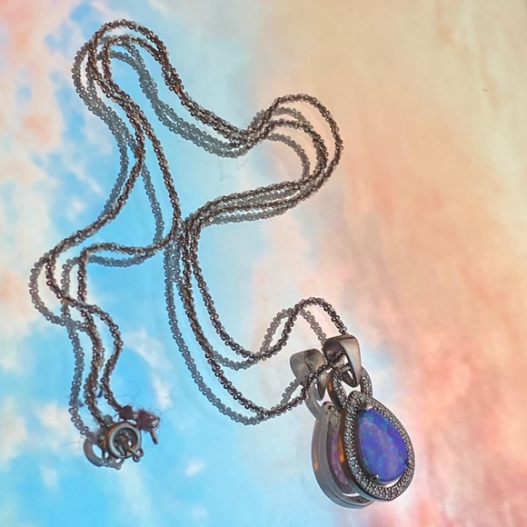 Peruvian Blue Opal pendant and chain - Picture 1 of 3